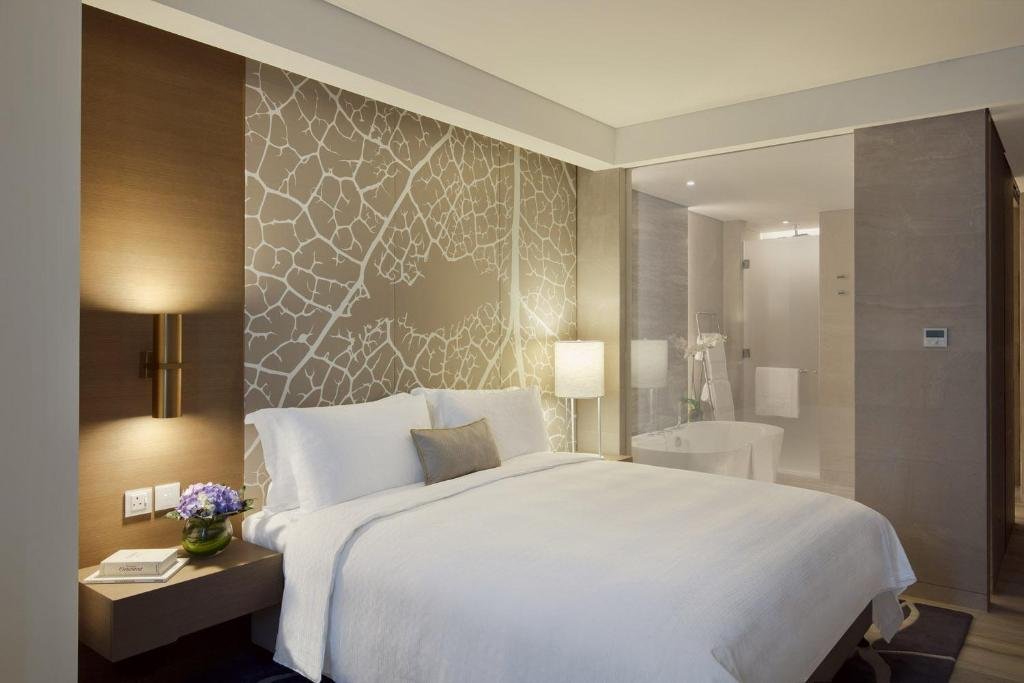 City View Room - King Bed  High floor